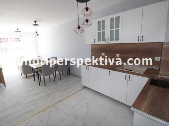 Двустаен апартамент в Пловдив, Кършияка - 73 кв.м за 1507 €/кв.м - Снимка #1