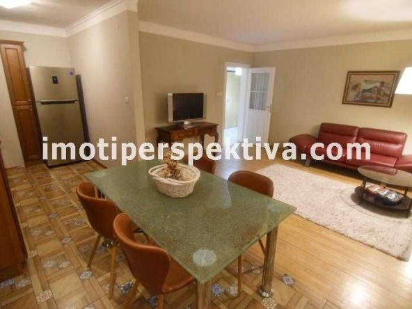 Тристаен апартамент в Пловдив, Кършияка - 92 кв.м за 2140 €/кв.м - Снимка #1