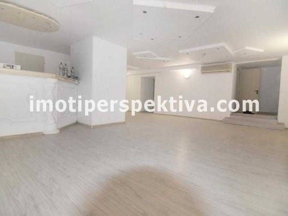 Офис в Пловдив, Център - 100 кв.м за 530 €/кв.м - Снимка #1