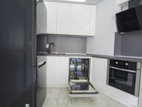 Дава се под наем Двустаен апартамент в София, Кръстова вада - 75 кв.м за 433.5 € - Снимка #1