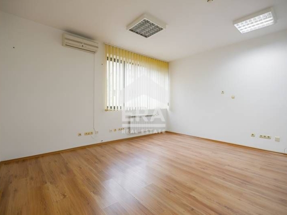 Дава се под наем Офис в София, Лозенец - 70 кв.м за 799 € - Снимка #1
