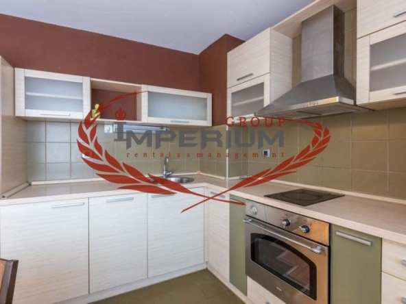 Дава се под наем Тристаен апартамент в Варна, Погреби - 90 кв.м за 510 € - Снимка #1