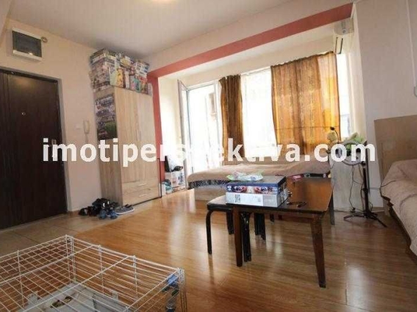 Едностаен апартамент в Пловдив, Кючук Париж - 76 кв.м за 908 €/кв.м - Снимка #1