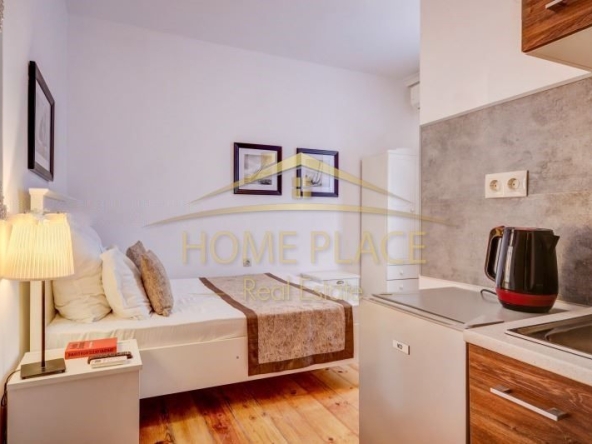 Дава се под наем Едностаен апартамент в Варна, Център - 30 кв.м за 408 € - Снимка #1