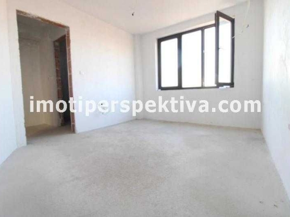 Двустаен апартамент в Пловдив, Център - 60 кв.м за 2317 €/кв.м - Снимка #1