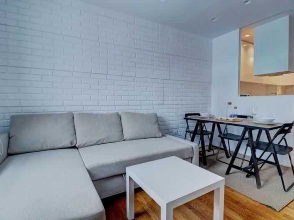 Тристаен апартамент в София, Дружба 2 - 95 кв.м за 2295 €/кв.м - Снимка #1