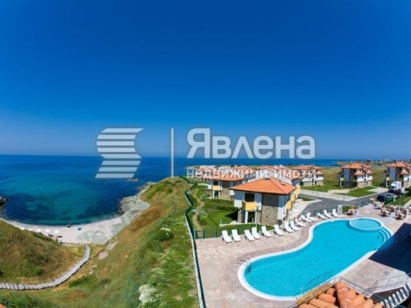 Двустаен апартамент в Царево - 61 кв.м за 984 €/кв.м - Снимка #1