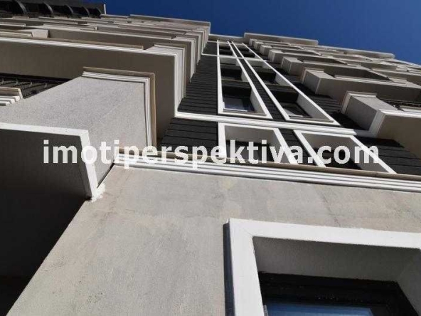Двустаен апартамент в Пловдив, Кършияка - 63 кв.м за 1297 €/кв.м - Снимка #1