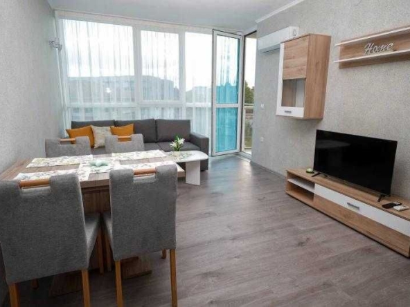Дава се под наем Двустаен апартамент в Бургас, Сарафово - 65 кв.м за 433.5 € - Снимка #1