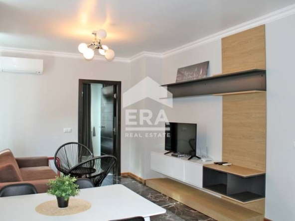 Тристаен апартамент в Поморие - 87 кв.м за 1605 €/кв.м - Снимка #1