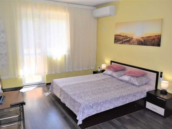 Дава се под наем Двустаен апартамент в Бургас, Възраждане - 65 кв.м за 200 € - Снимка #1