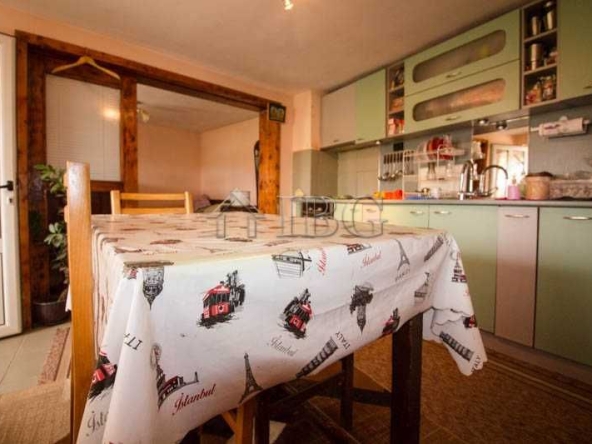 Къща в Русе, Басарбово - 120 кв.м за 1084 €/кв.м - Снимка #1