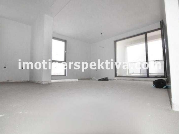 Тристаен апартамент в Пловдив, Остромила - 114 кв.м за 1159 €/кв.м - Снимка #1