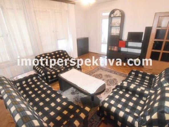 Тристаен апартамент в Пловдив, Кършияка - 92 кв.м за 2174 €/кв.м - Снимка #1