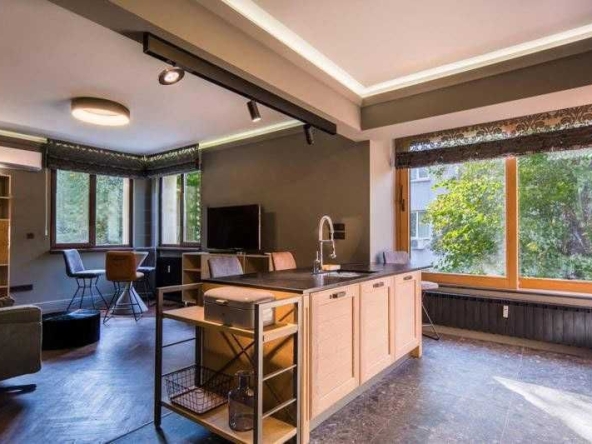 Двустаен апартамент в София, Борово - 65 кв.м за 2000 €/кв.м - Снимка #1