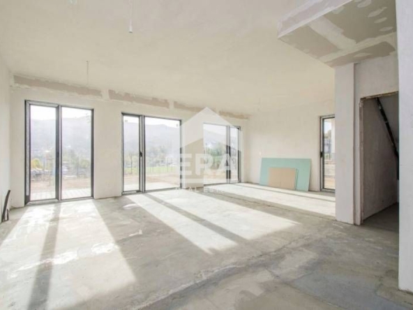 Къща в с. Владая, Област София-град - 198 кв.м за 2516 €/кв.м - Снимка #1