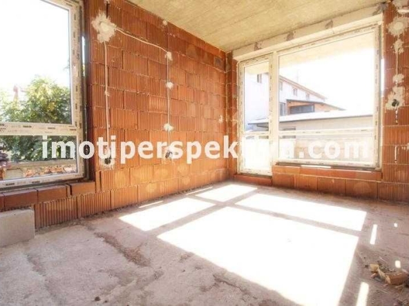 Двустаен апартамент в Пловдив, Остромила - 72 кв.м за 1174 €/кв.м - Снимка #1