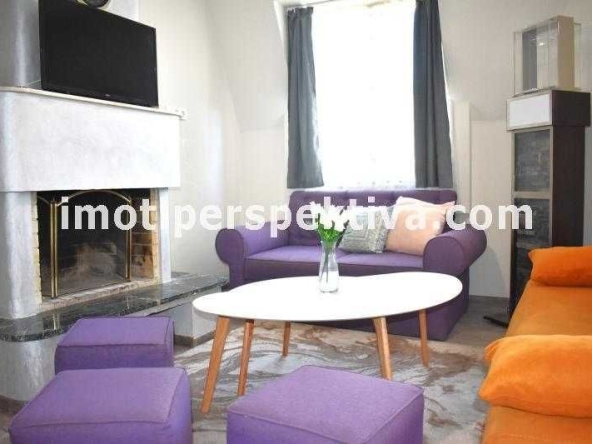 Тристаен апартамент в Пловдив, Център - 110 кв.м за 1428 €/кв.м - Снимка #1