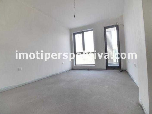 Тристаен апартамент в Пловдив, Център - 119 кв.м за 1192 €/кв.м - Снимка #1