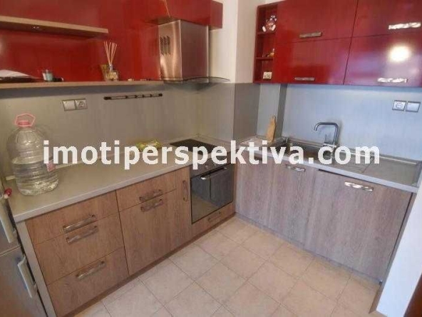 Двустаен апартамент в Пловдив, Кючук Париж - 60 кв.м за 1834 €/кв.м - Снимка #1