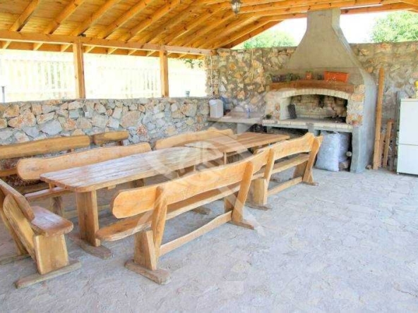 Хотел в с. Близнак, Област Бургас - 521 кв.м за 576 €/кв.м - Снимка #1