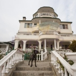 Къща в Варна, м-т Траката - 500 кв.м за 1980 €/кв.м - Снимка #1