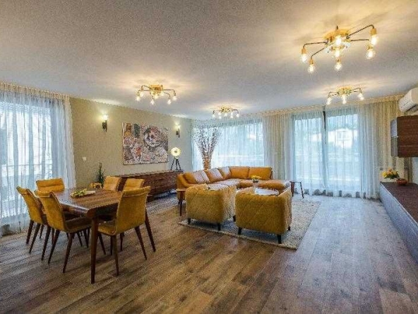 Тристаен апартамент в София, Стрелбище - 94 кв.м за 2000 €/кв.м - Снимка #1