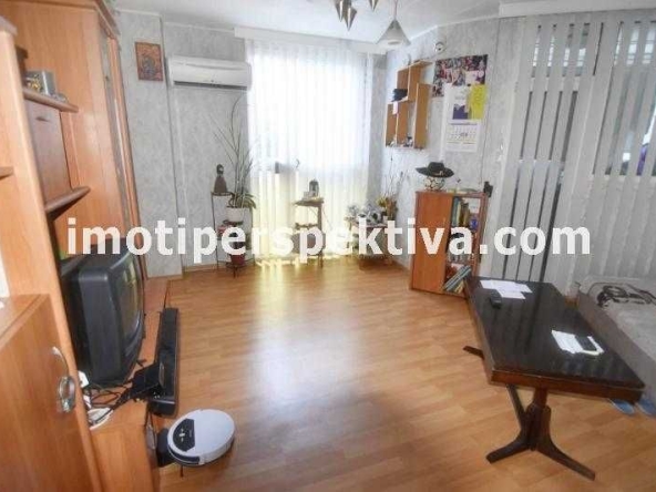 Двустаен апартамент в Пловдив, Тракия - 72 кв.м за 1806 €/кв.м - Снимка #1