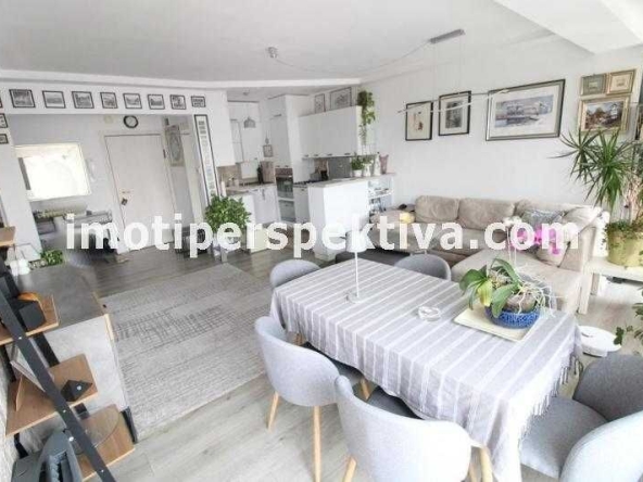 Двустаен апартамент в Пловдив, Кючук Париж - 70 кв.м за 1915 €/кв.м - Снимка #1