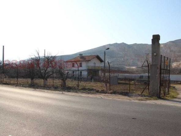 Парцел в с. Куртово Конаре, Област Пловдив - 9799 кв.м за 30 €/кв.м - Снимка #1