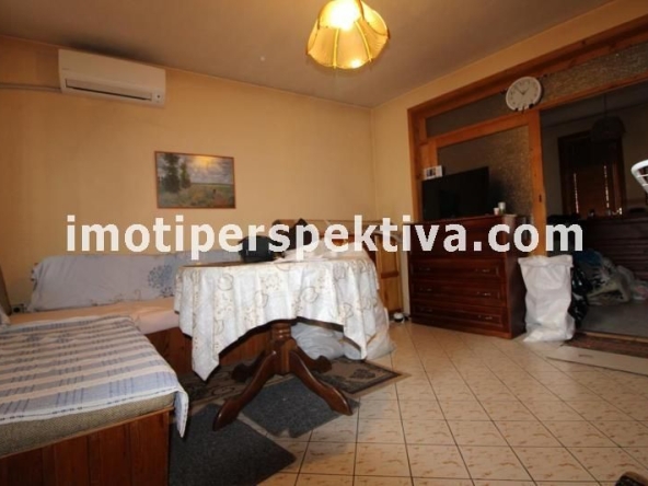 Къща в Пловдив, Център - 380 кв.м за 790 €/кв.м - Снимка #1