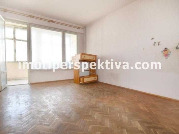 Тристаен апартамент в Пловдив, Кючук Париж - 67 кв.м за 1389 €/кв.м - Снимка #1