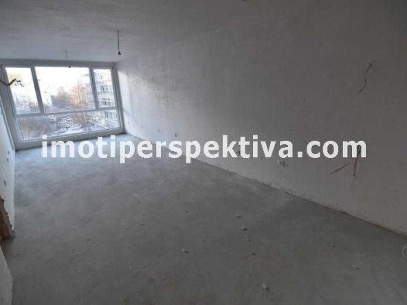 Тристаен апартамент в Пловдив, Остромила - 86 кв.м за 1652 €/кв.м - Снимка #1