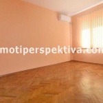 Тристаен апартамент в Пловдив, Кючук Париж - 91 кв.м за 1341 €/кв.м - Снимка #1