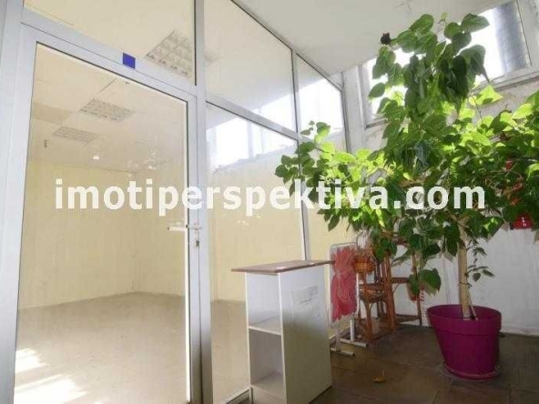 Магазин в Пловдив, Тракия - 21 кв.м за 691 €/кв.м - Снимка #1