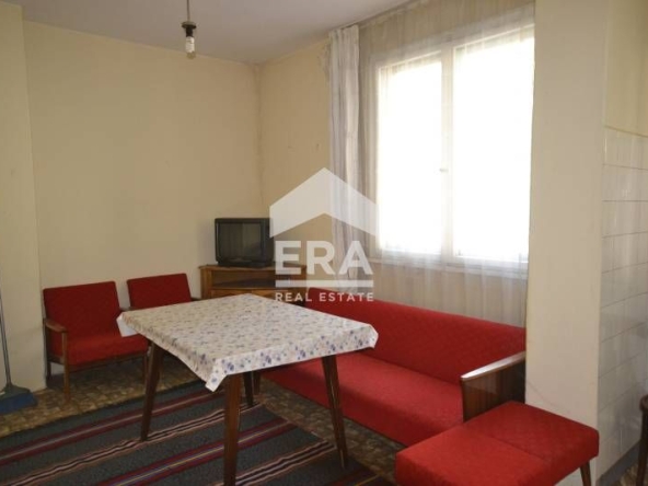 Тристаен апартамент в Хасково, Център - 58 кв.м за 1574 €/кв.м - Снимка #1