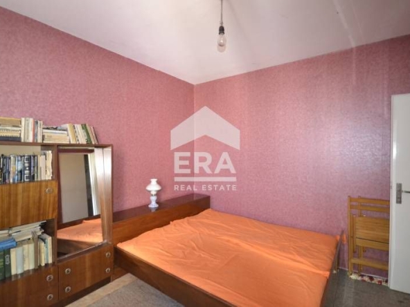 Тристаен апартамент в Хасково, Възраждане - 81 кв.м за 926 €/кв.м - Снимка #1