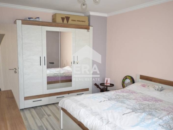 Тристаен апартамент в Хасково, Бадема - 64 кв.м за 1355 €/кв.м - Снимка #1