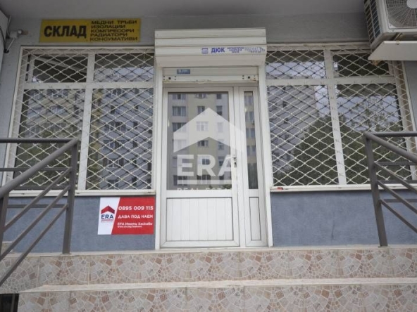Дава се под наем Магазин в Хасково, Орфей - 30 кв.м за 204 € - Снимка #1