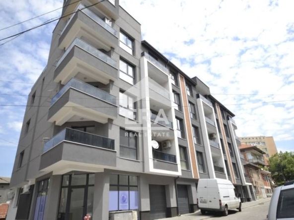 Многостаен апартамент в Хасково, Овчарски - 111 кв.м за 1250 €/кв.м - Снимка #1