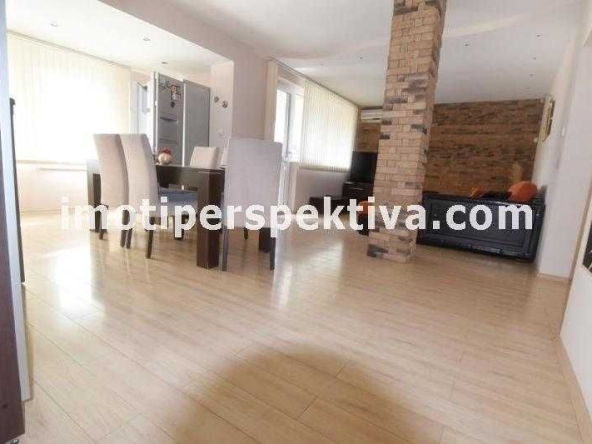 Тристаен апартамент в Пловдив, Кючук Париж - 120 кв.м за 1584 €/кв.м - Снимка #1