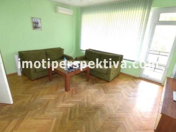 Тристаен апартамент в Пловдив, Кючук Париж - 82 кв.м за 1592 €/кв.м - Снимка #1