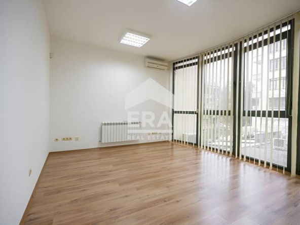Дава се под наем Офис в София, Лозенец - 70 кв.м за 799 € - Снимка #1