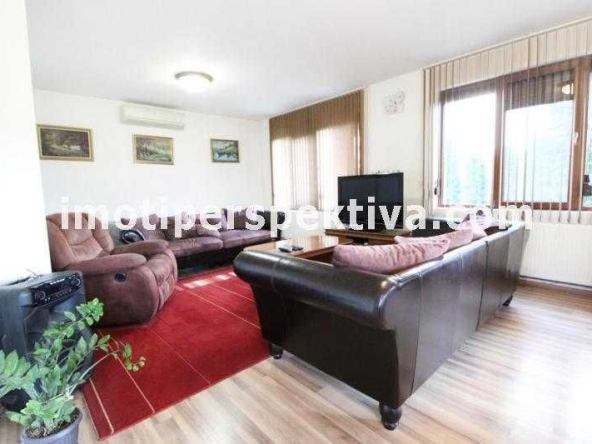 Къща в Пловдив, Остромила - 240 кв.м за 1218 €/кв.м - Снимка #1