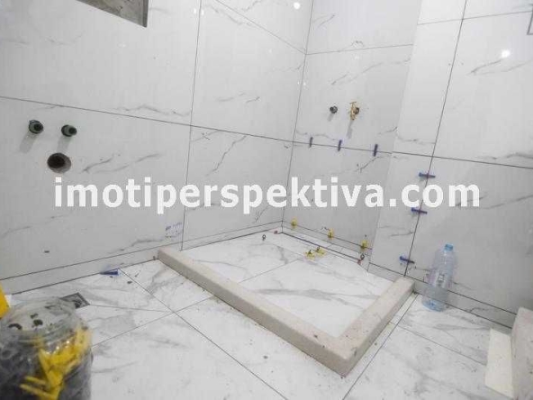 Двустаен апартамент в Пловдив, Център - 67 кв.м за 2523 €/кв.м - Снимка #1