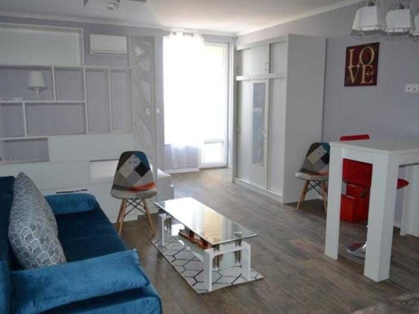 Едностаен апартамент в София, Център - 38 кв.м за 1141 €/кв.м - Снимка #1