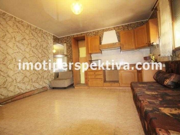Тристаен апартамент в Пловдив, Център - 80 кв.м за 2363 €/кв.м - Снимка #1