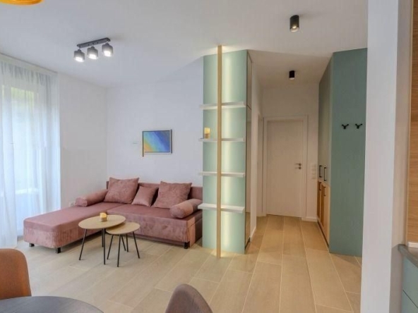 Дава се под наем Двустаен апартамент в София, Дружба 2 - 51 кв.м за 698.19 € - Снимка #1