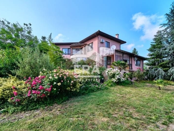 Къща в Варна, Бриз - 329 кв.м за 1535 €/кв.м - Снимка #1