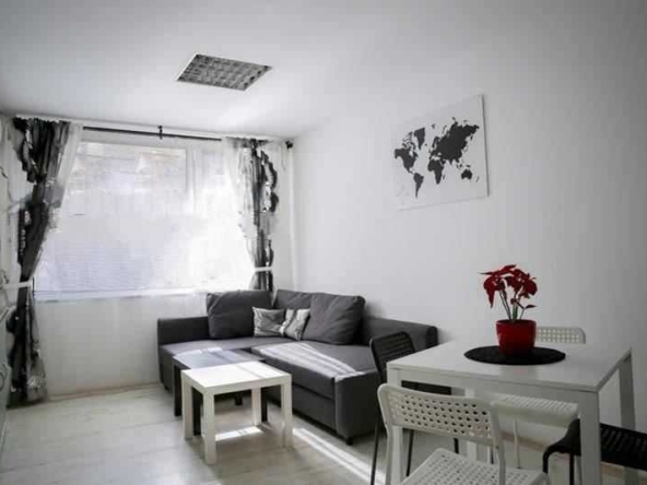 Двустаен апартамент в София, Център - 62 кв.м за 1078 €/кв.м - Снимка #1